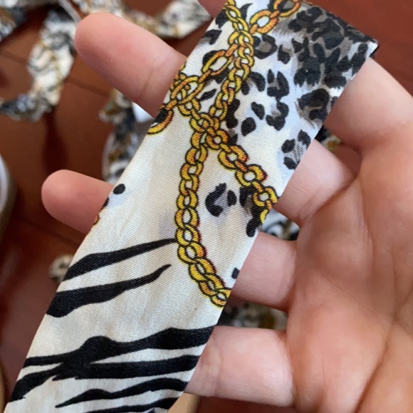 Flat Sandals, Snow Leopard, - Picture 4 of 4